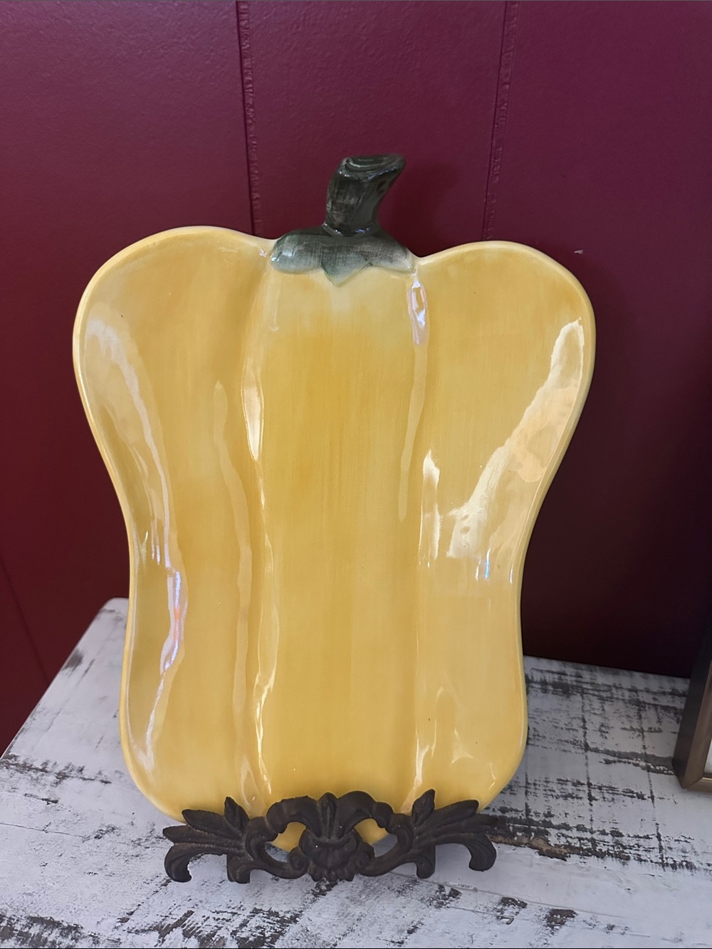 American Retro Yellow Bell Pepper Ceramic Platter with Green Stem